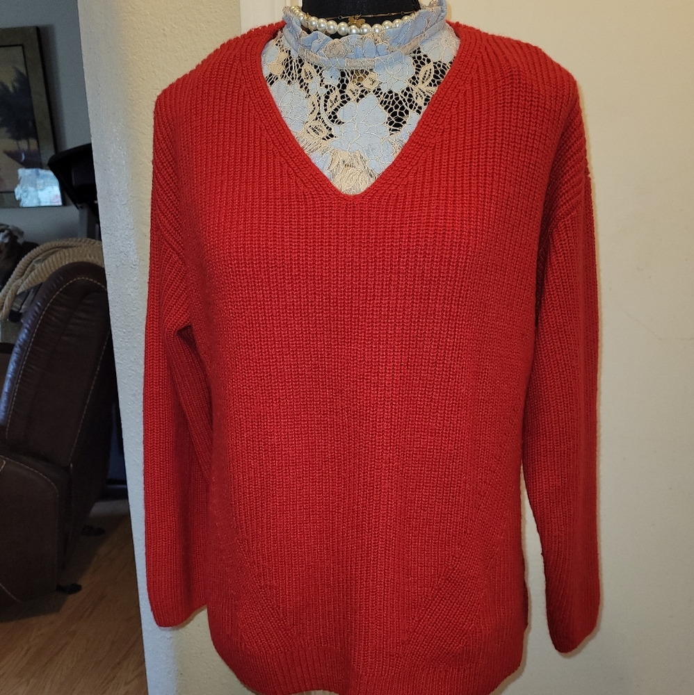 H&M red women's sweater size large
